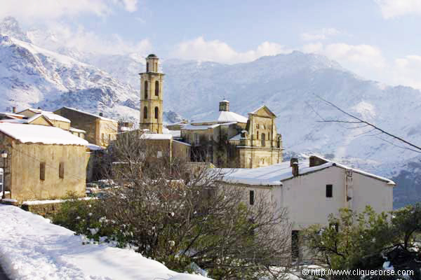 Montemaggiore sous la neige